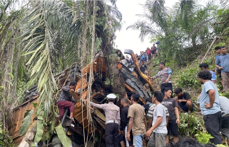 Kasat Lantas Aceh Singkil: Kelalaian Sopir Truk Diduga Jadi Penyebab Kecelakaan Maut
