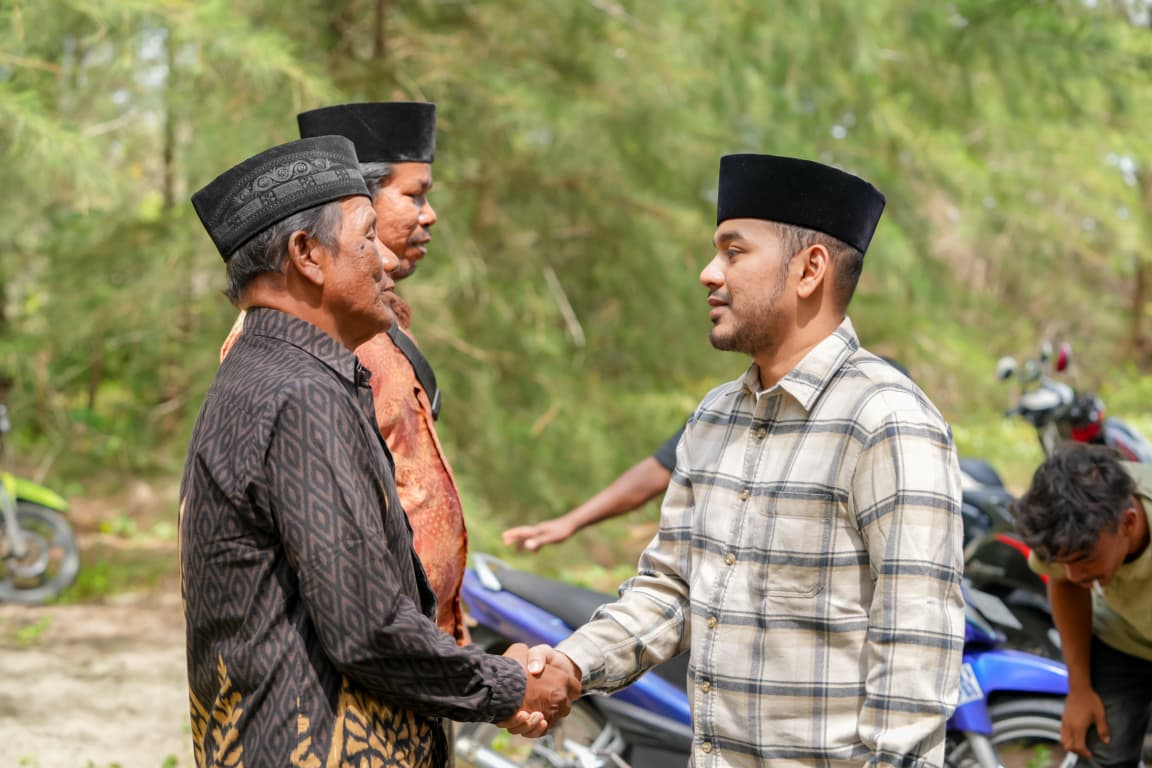 Ketua DPRK Nagan Raya Hadiri Khanduri Laot di Kuala Pesisir, Dukung Pelestarian Adat Pesisir