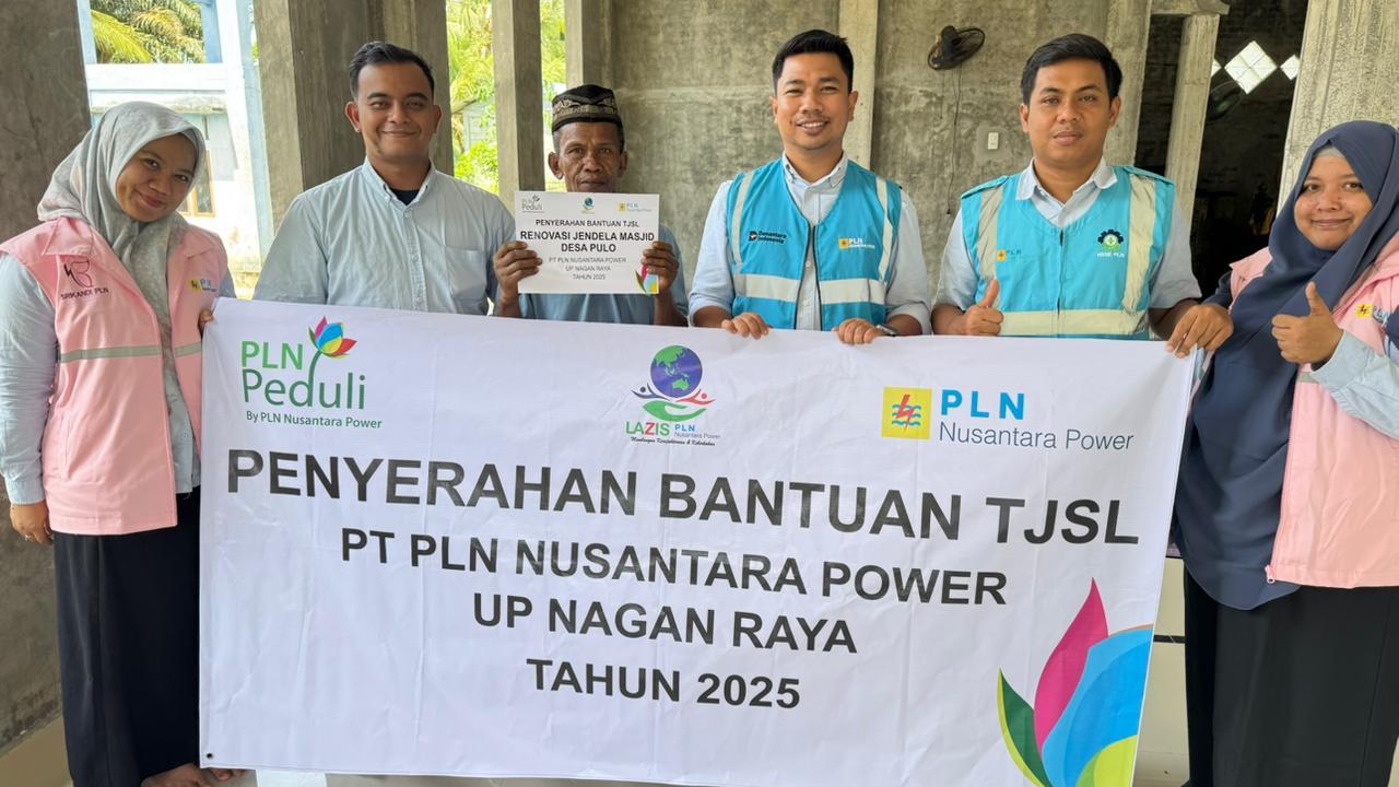 Desa Puloe Terima Program Renovasi Jendela Masjid dari CSR PLN NP Nagan Raya