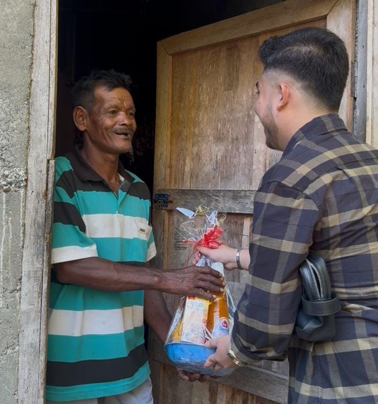 Tokoh Muda Nagan Raya Berbagi Santunan untuk Lansia dan Kaum Dhuafa Jelang Idul Fitri Tokoh Muda Nagan Raya Berbagi Santunan untuk Lansia dan Kaum Dhuafa Jelang Idul Fitri
