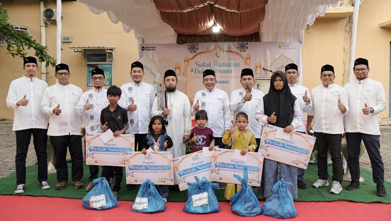 PLN Nusantara Power UP Nagan Raya Salurkan Bantuan Sembako untuk Anak Yatim sebagai Wujud Kepedulian Sosial PLN Nusantara Power UP Nagan Raya Salurkan Bantuan Sembako untuk Anak Yatim sebagai Wujud Kepedulian Sosial