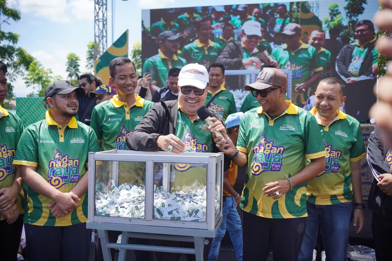 Semarak HUT Ke-24 Nagan Raya, Jalan Sehat Meriah dengan Hadiah Umrah dan Sepeda Motor